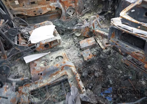 2001 Chevrolet Suburban 2500 Lt z USA, uszkodzony, nr VIN 3GNGK26G11G199072